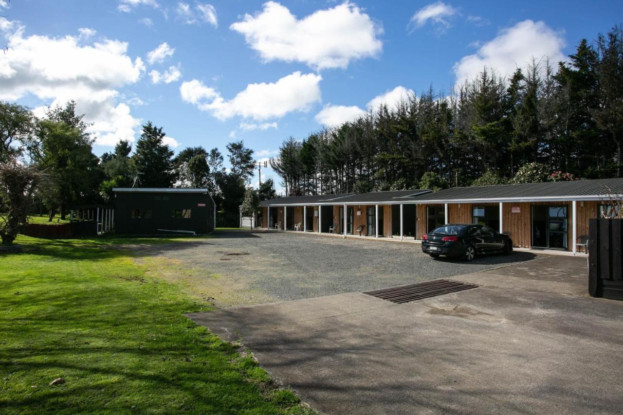 Mystery Creek Motel Rukuhia Exterior photo